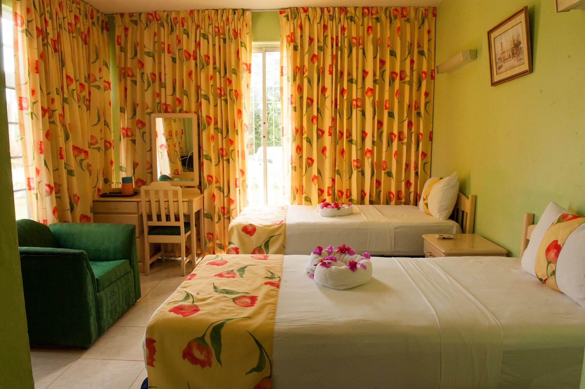 Foote Prints On The Sands Hotel เนกริล ภายนอก รูปภาพ